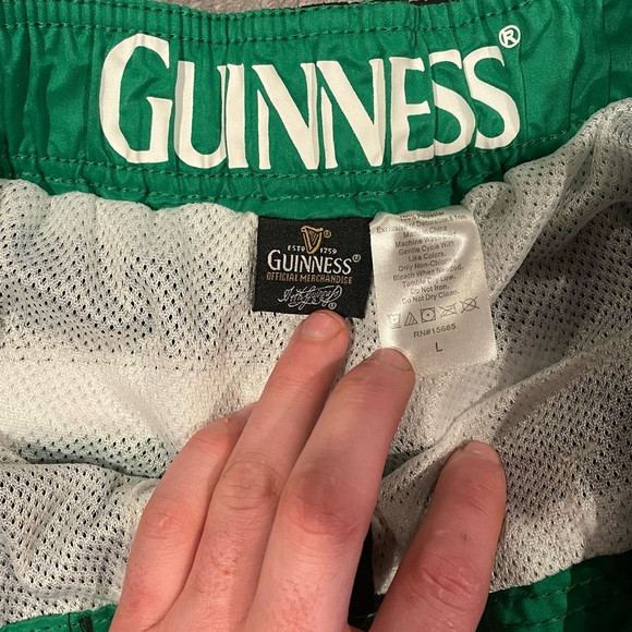 Guinness Black and White Board Shorts for Men Large - Picture 2 of 6